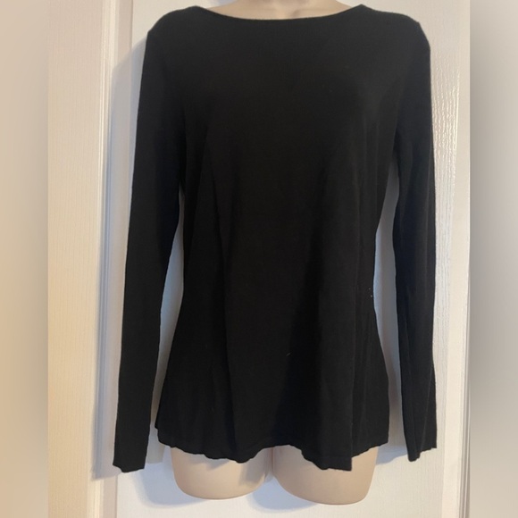 Don Caster Collection Black Knit Long Sleeve Sweater M Basic‎ Minimalist Casual - Picture 1 of 6